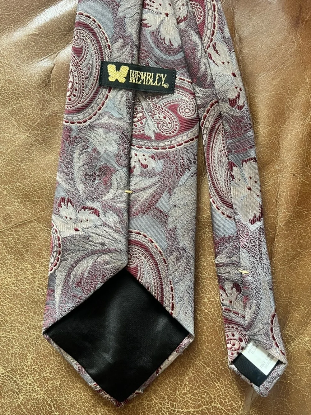 Wembley Vintage Paisley Men’s Tie